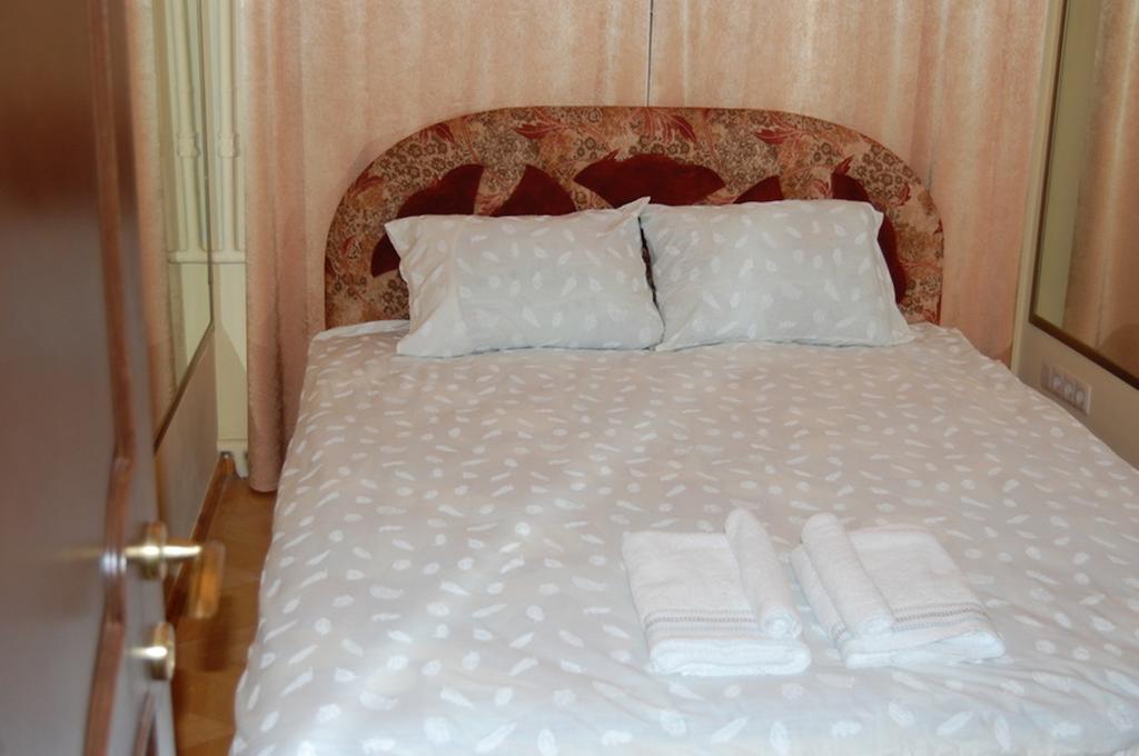 Like Hostel Киев Экстерьер фото